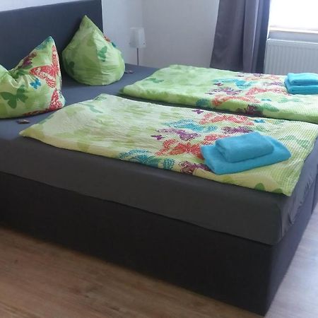Bed And Breakfast Zeulenroda 外观 照片