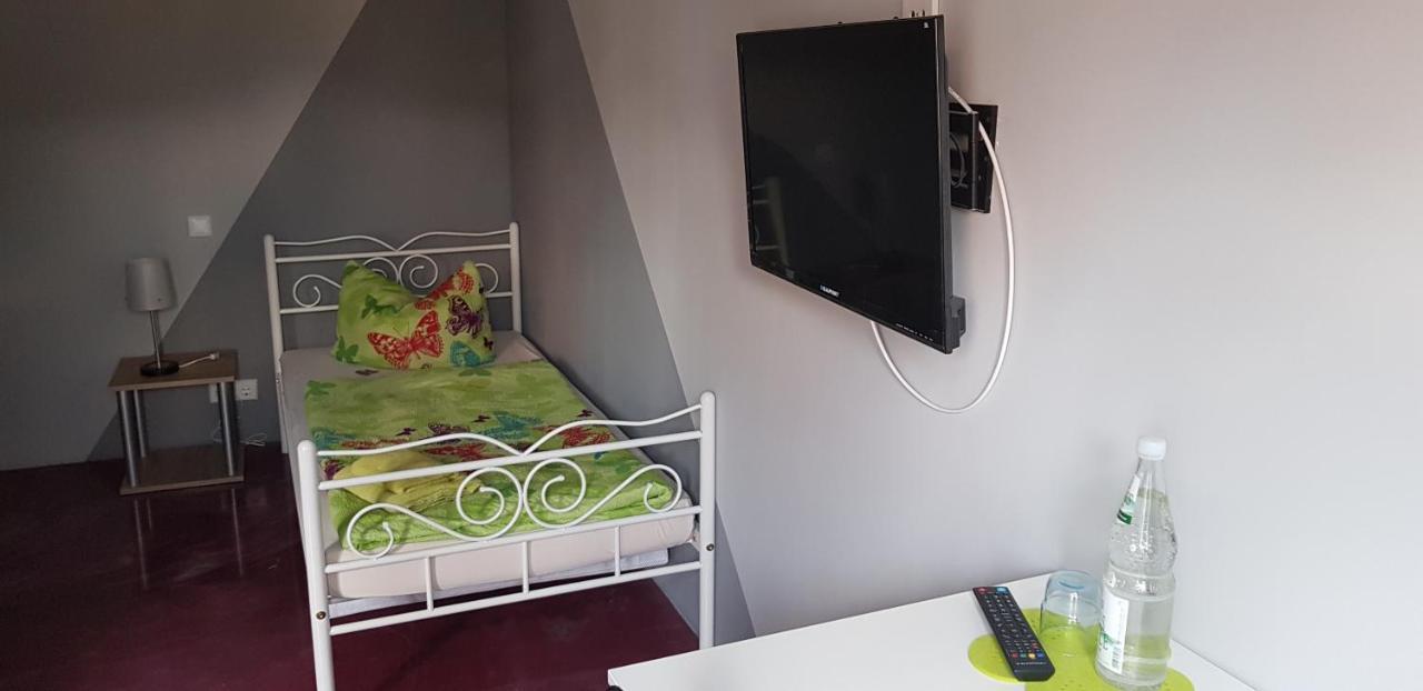 Bed And Breakfast Zeulenroda 外观 照片