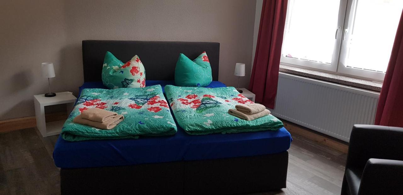 Bed And Breakfast Zeulenroda 外观 照片