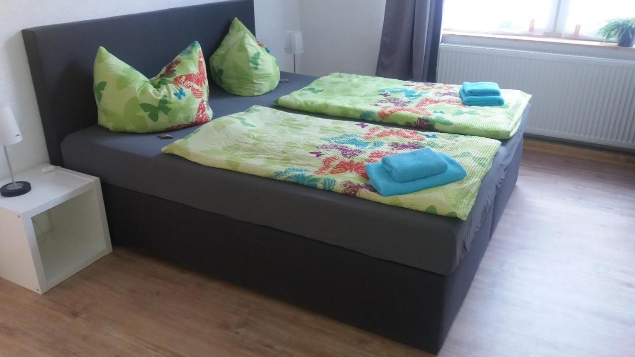 Bed And Breakfast Zeulenroda 外观 照片